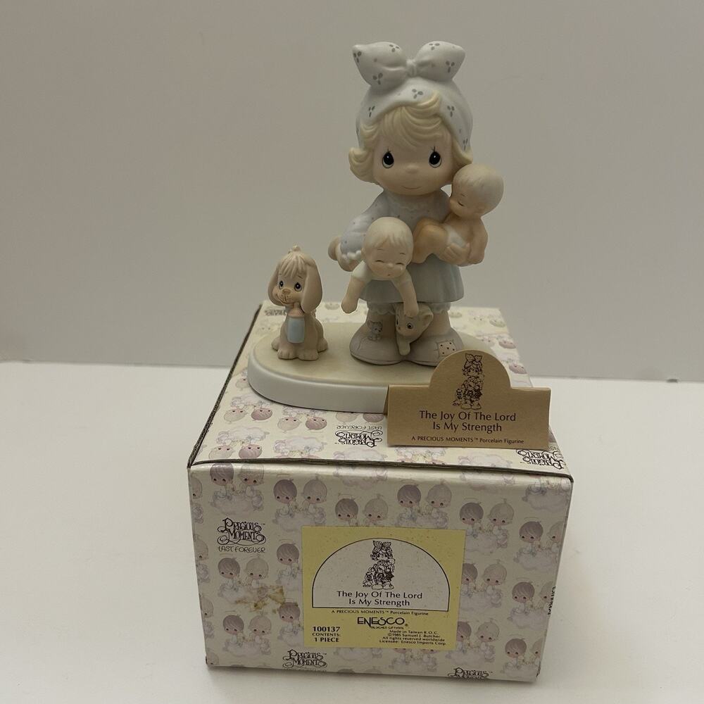 1985 Precious Moments The Joy Of The Lord Is My Strength 100137 w/Box